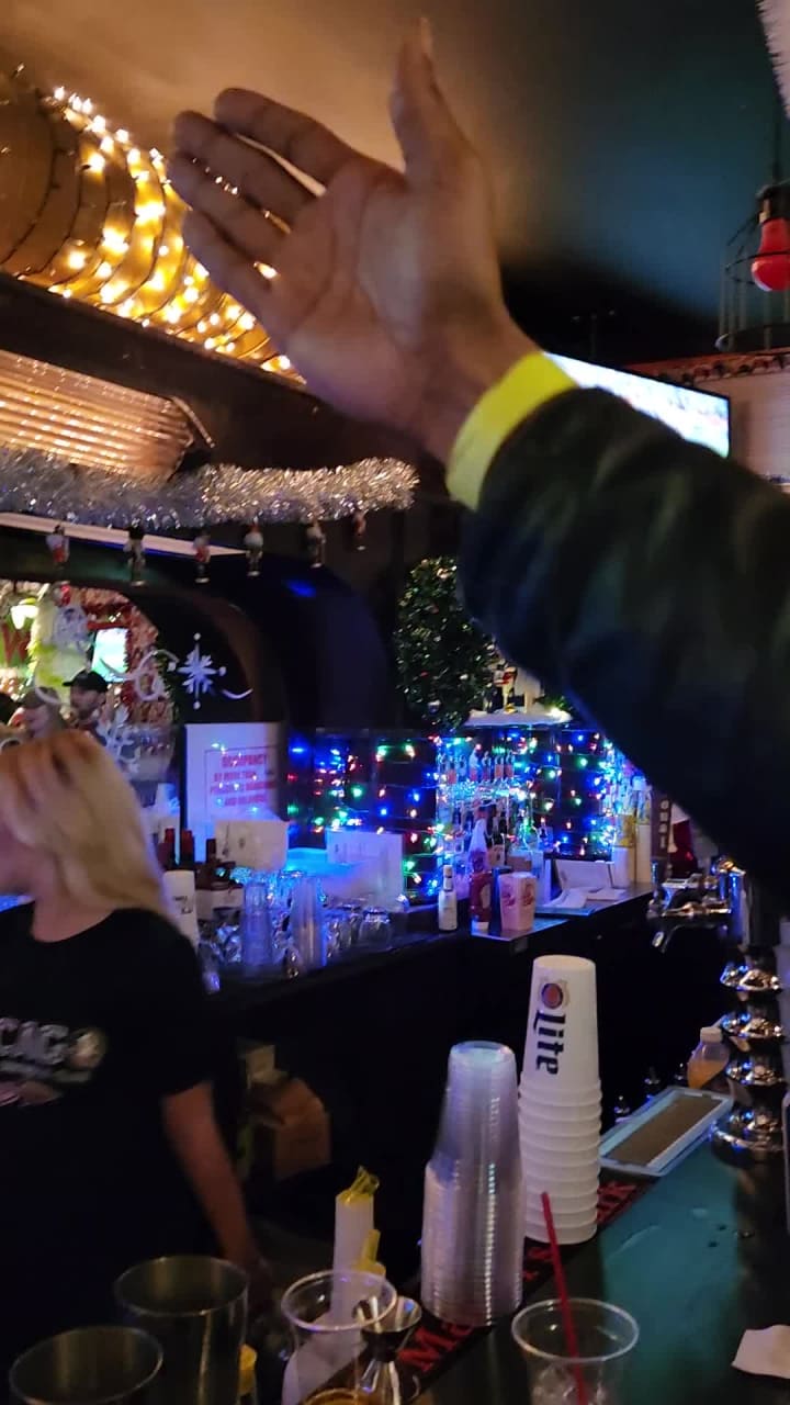 Video review of The Country Club