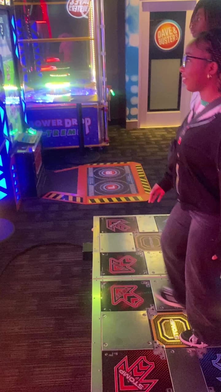 Dave & Buster's