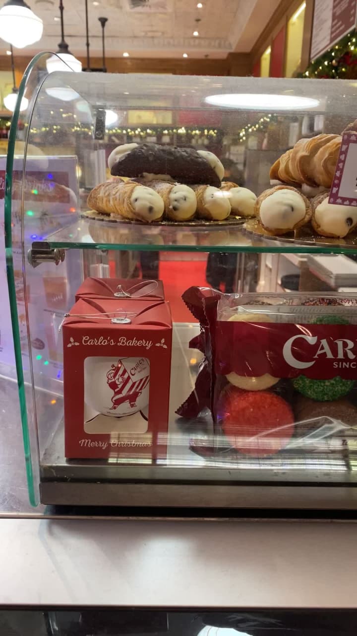 Video review of Carlo's Bake Shop