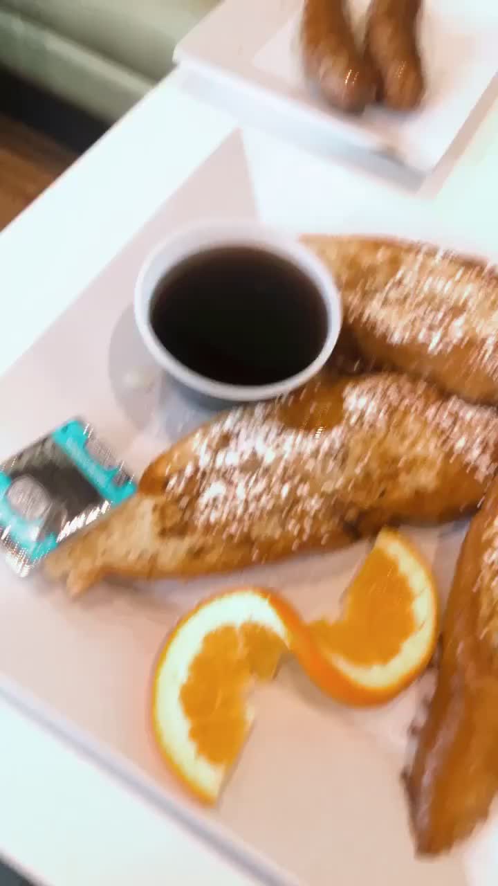 Scramble, a Breakfast & Lunch Joint