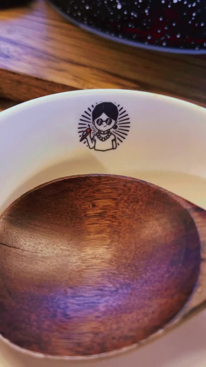 Video review of Pearl Hot Pot