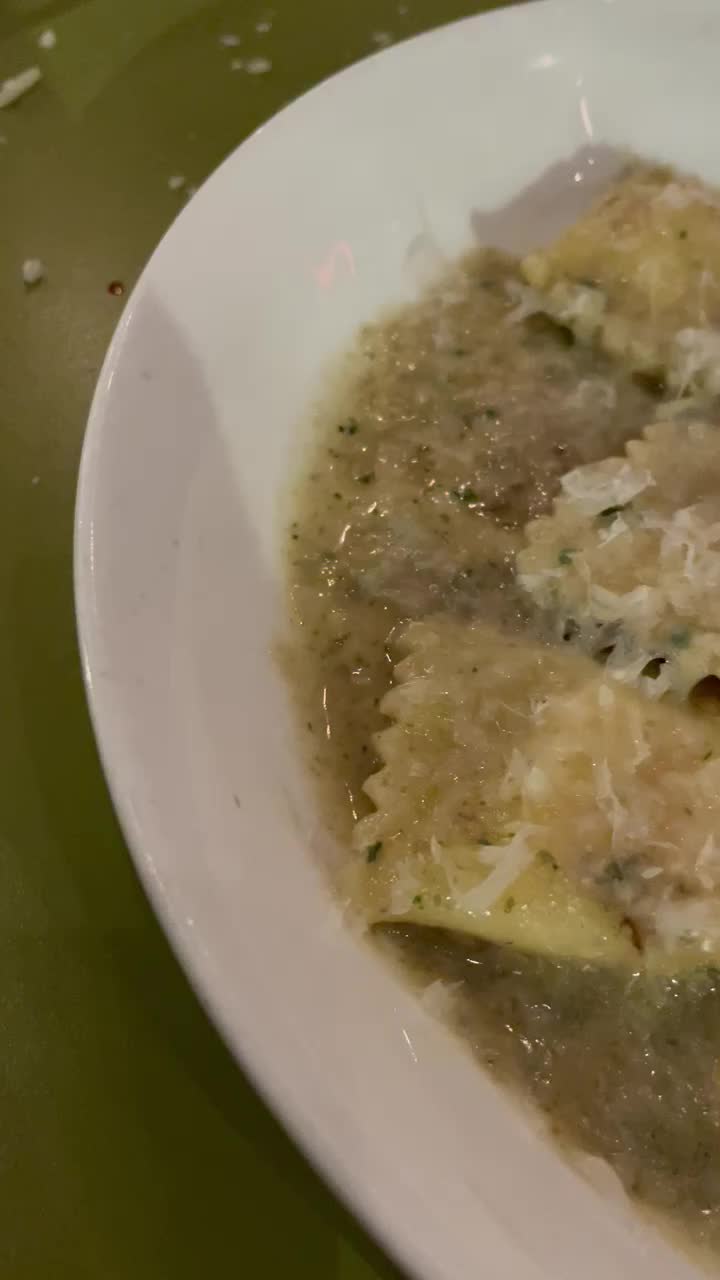 Video review of a Mano