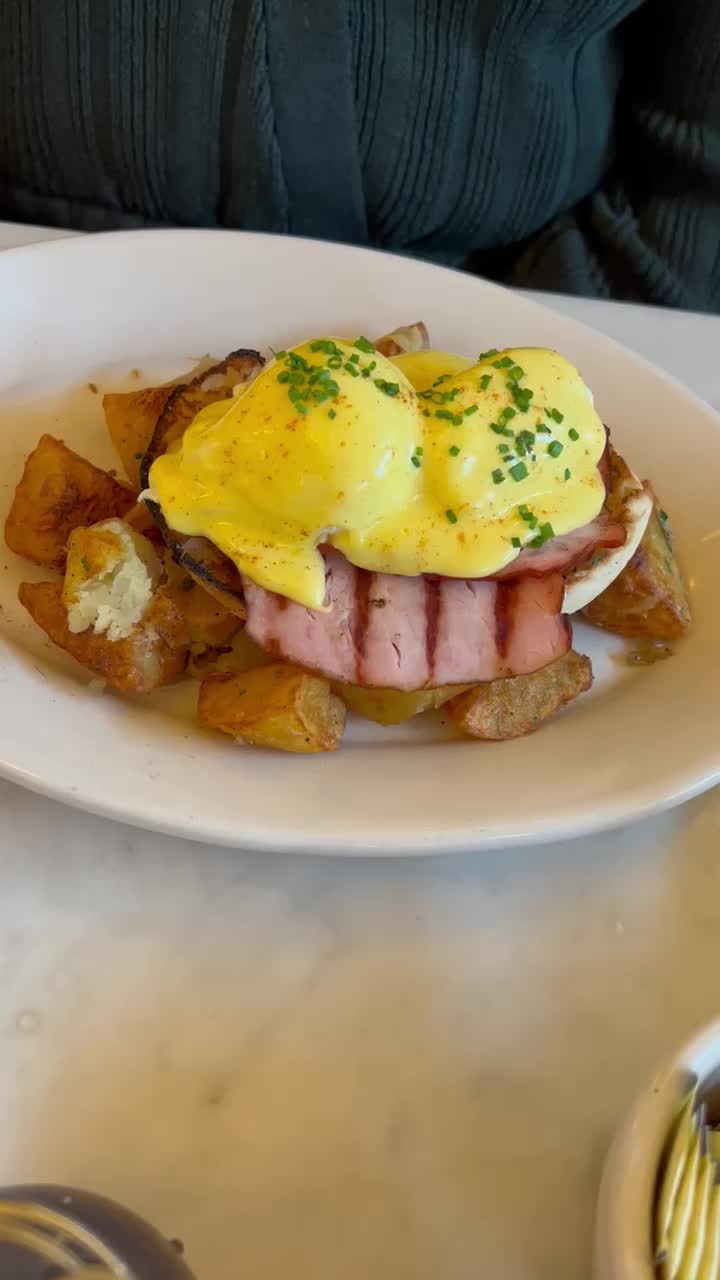 Video review of Raymond's