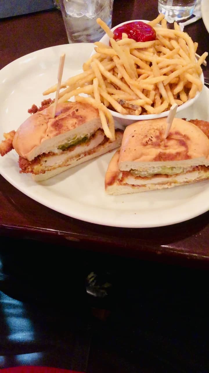 Video review of Mozie’s