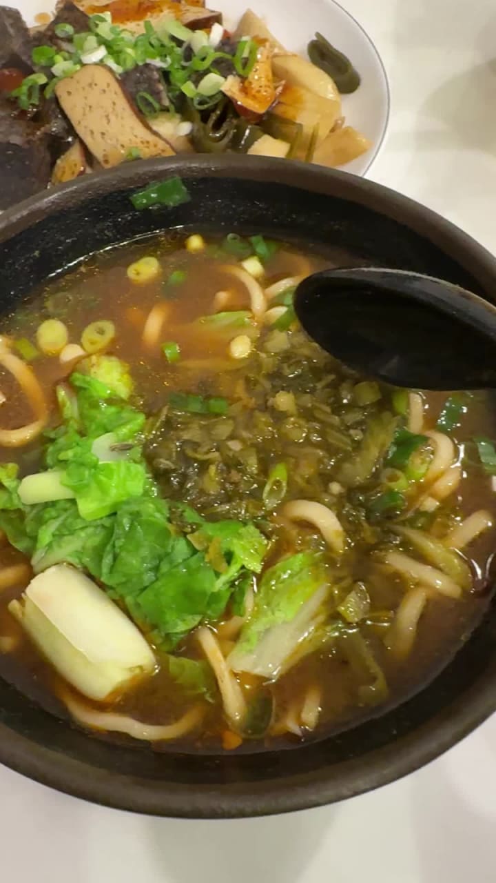 玖伍川味牛肉麵