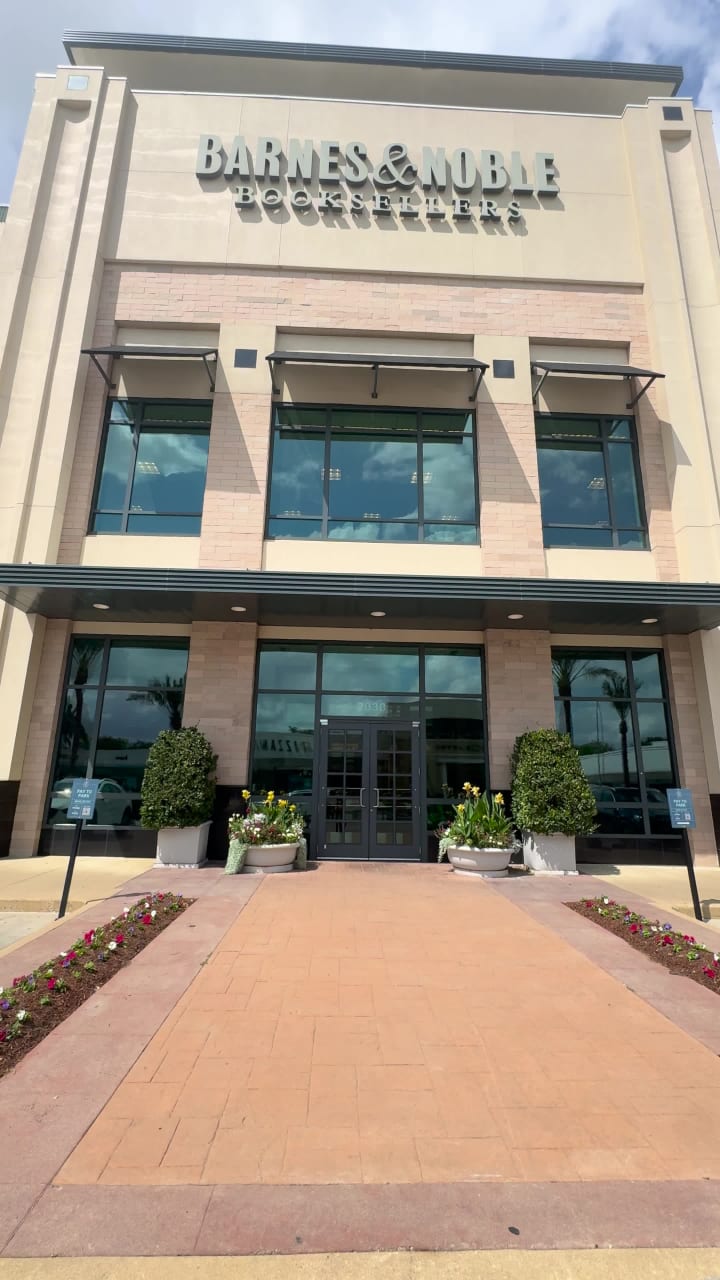 Barnes & Noble