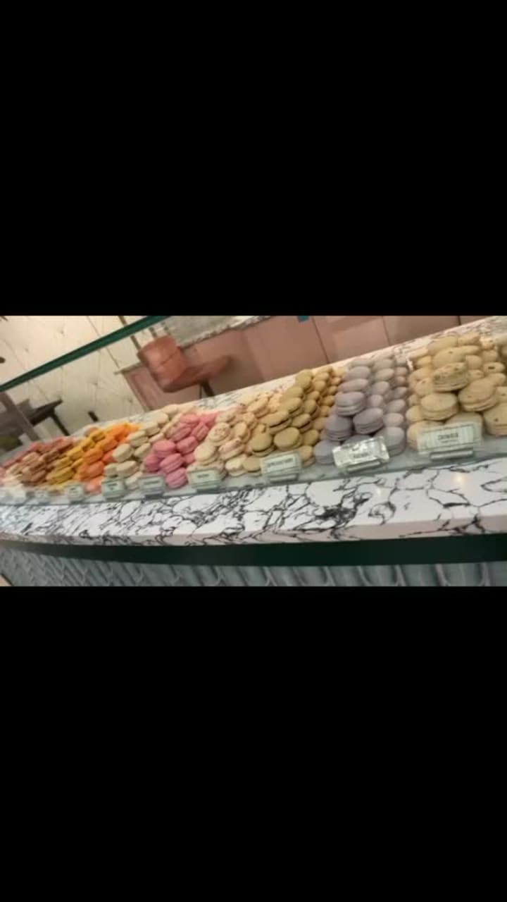 Video review of Lady Yum