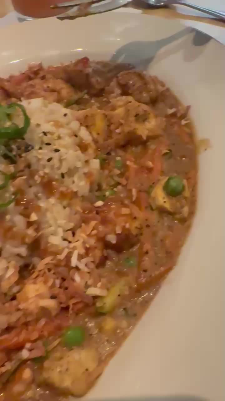 Video review of The Cheesecake Factory