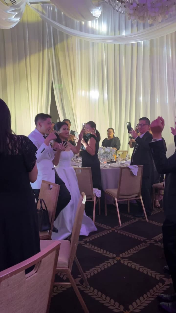 Video review of The Peninsula Manila