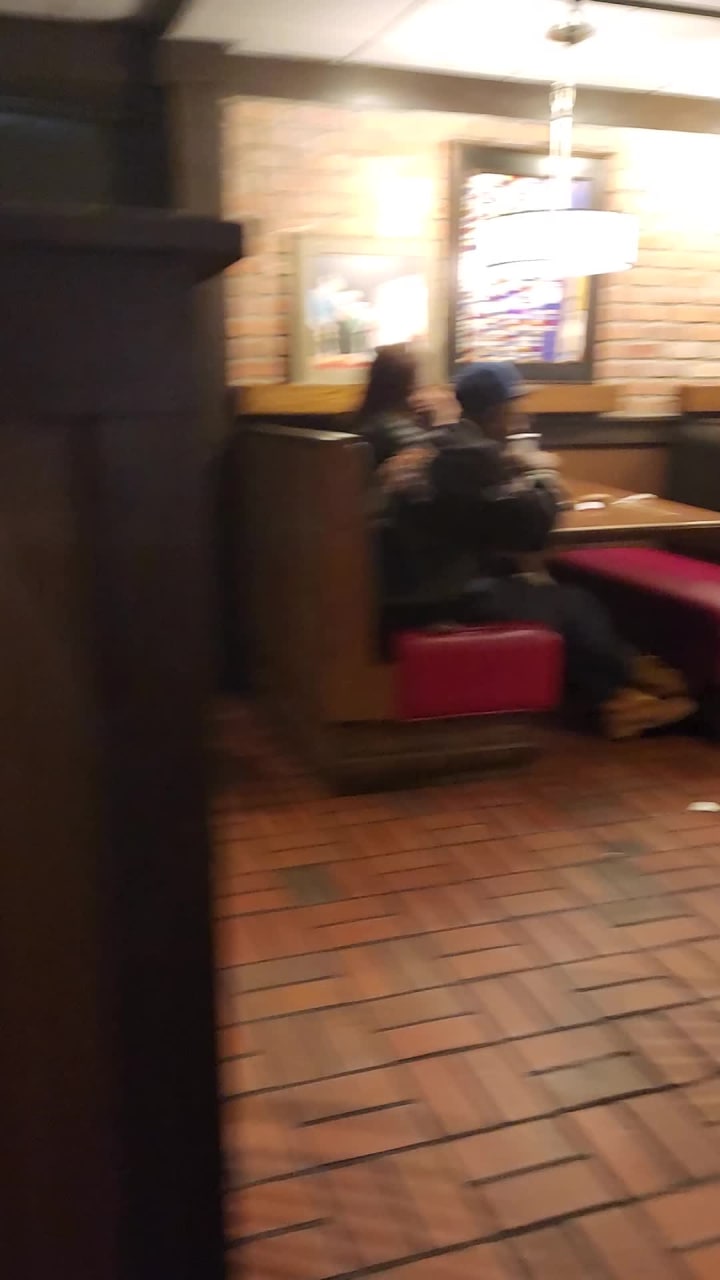 Video review of TGI Friday's