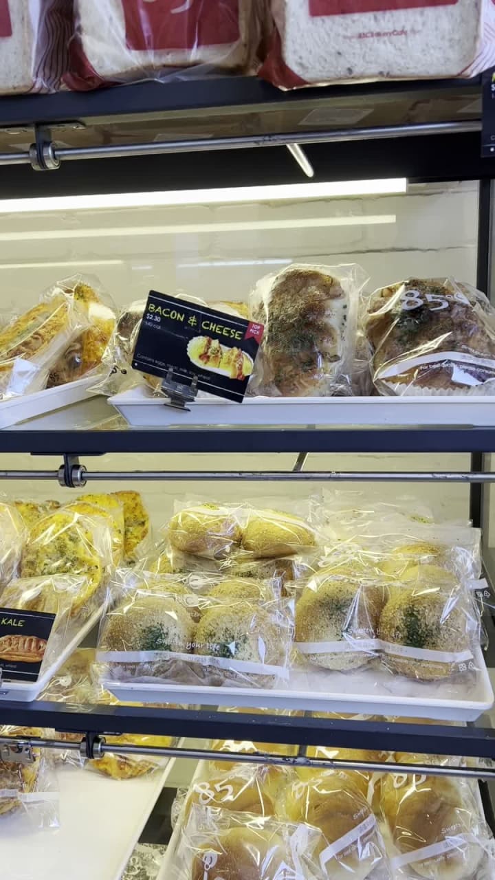 Video review of 85C Bakery Cafe