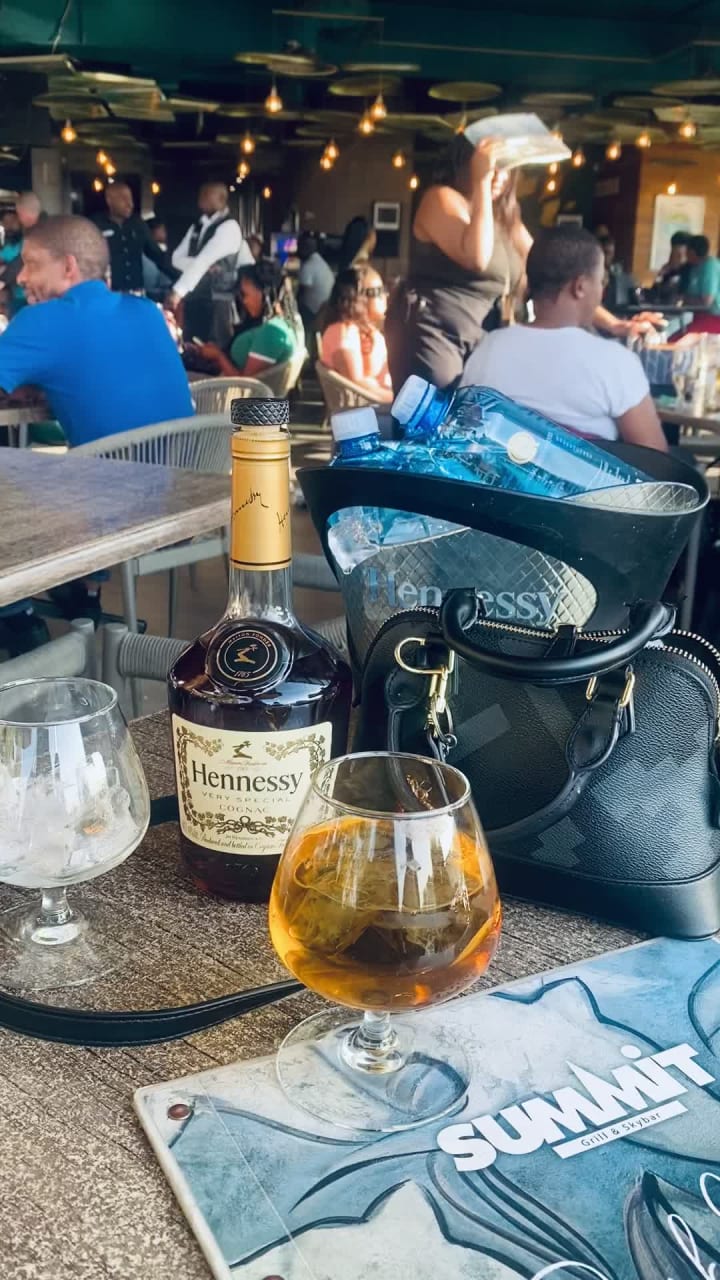 Summit Sky Bar And Grill