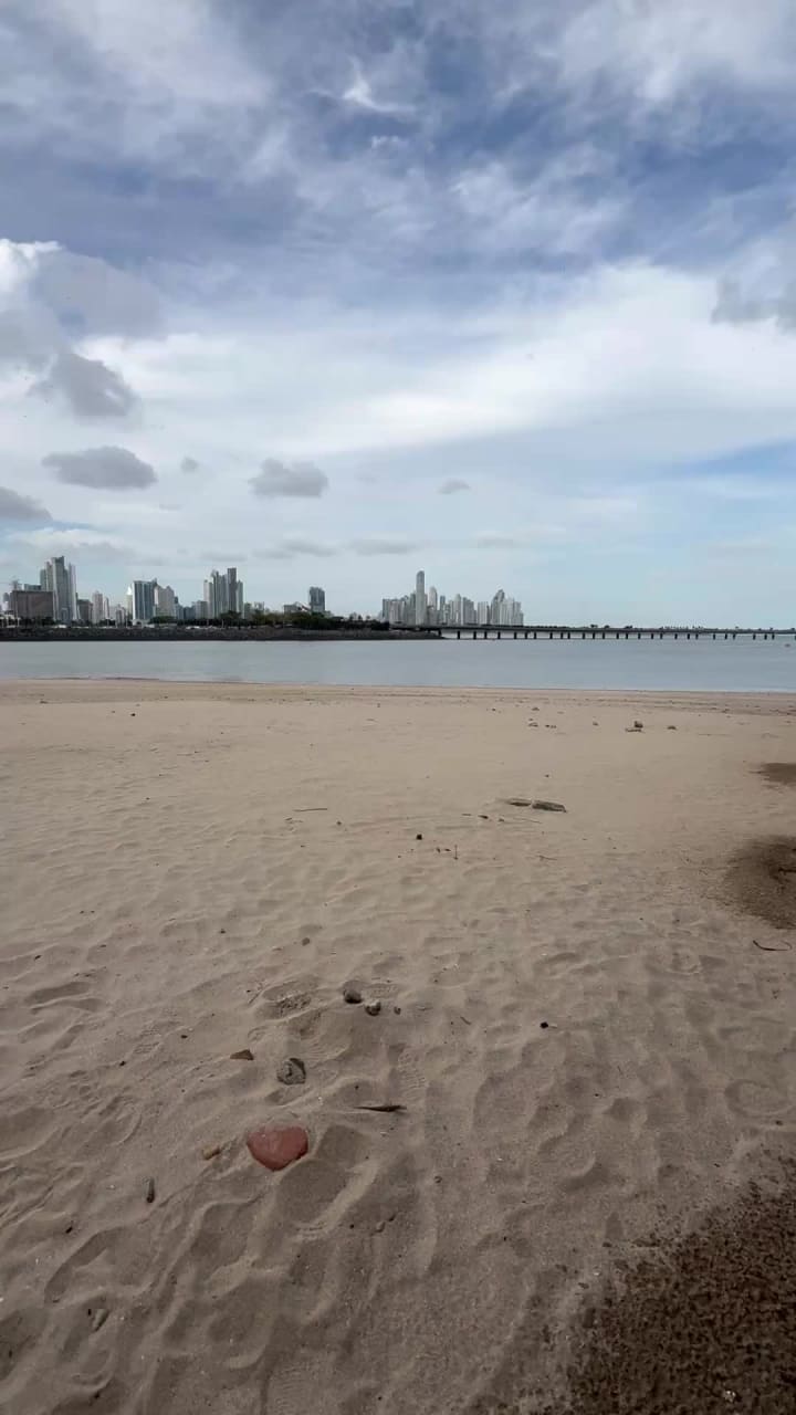 Video review of Casco Antiguo