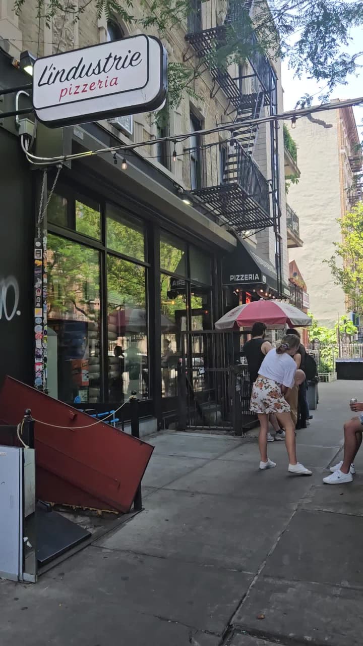 L'Industrie Pizzeria