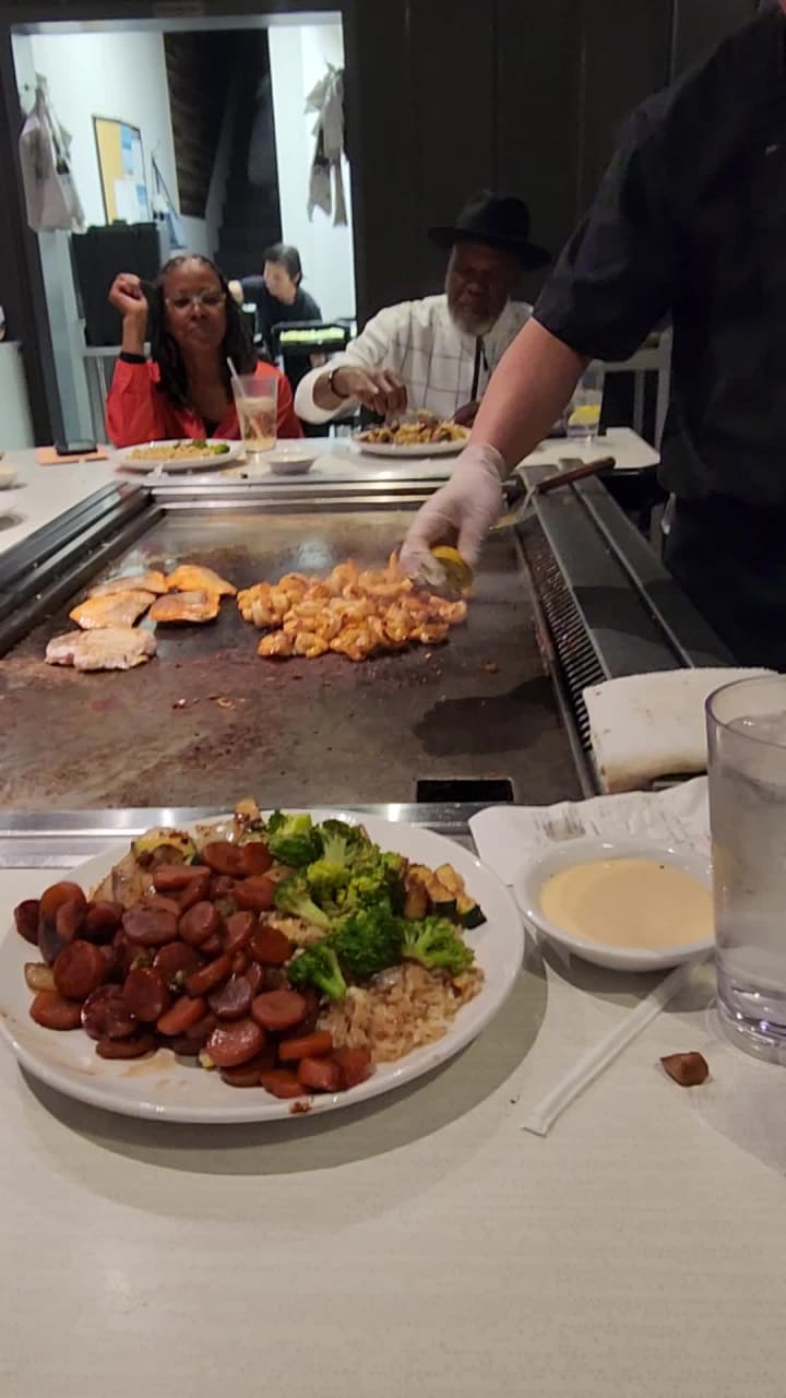 Kaze Japanese Steakhouse & Sushi