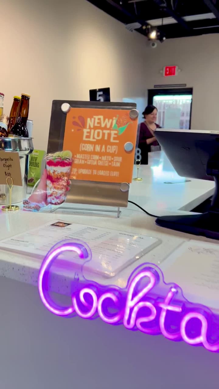 Paco’s Tacos & Sip