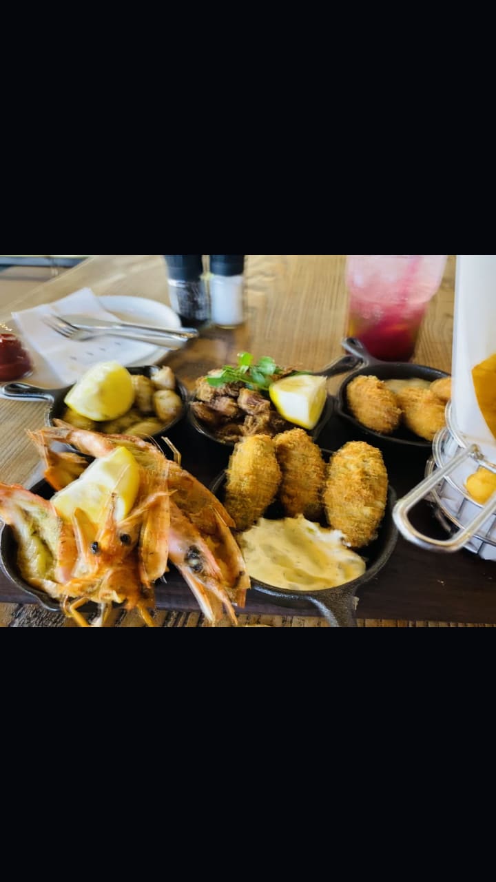 Life Grand Cafe, Mall Of The South