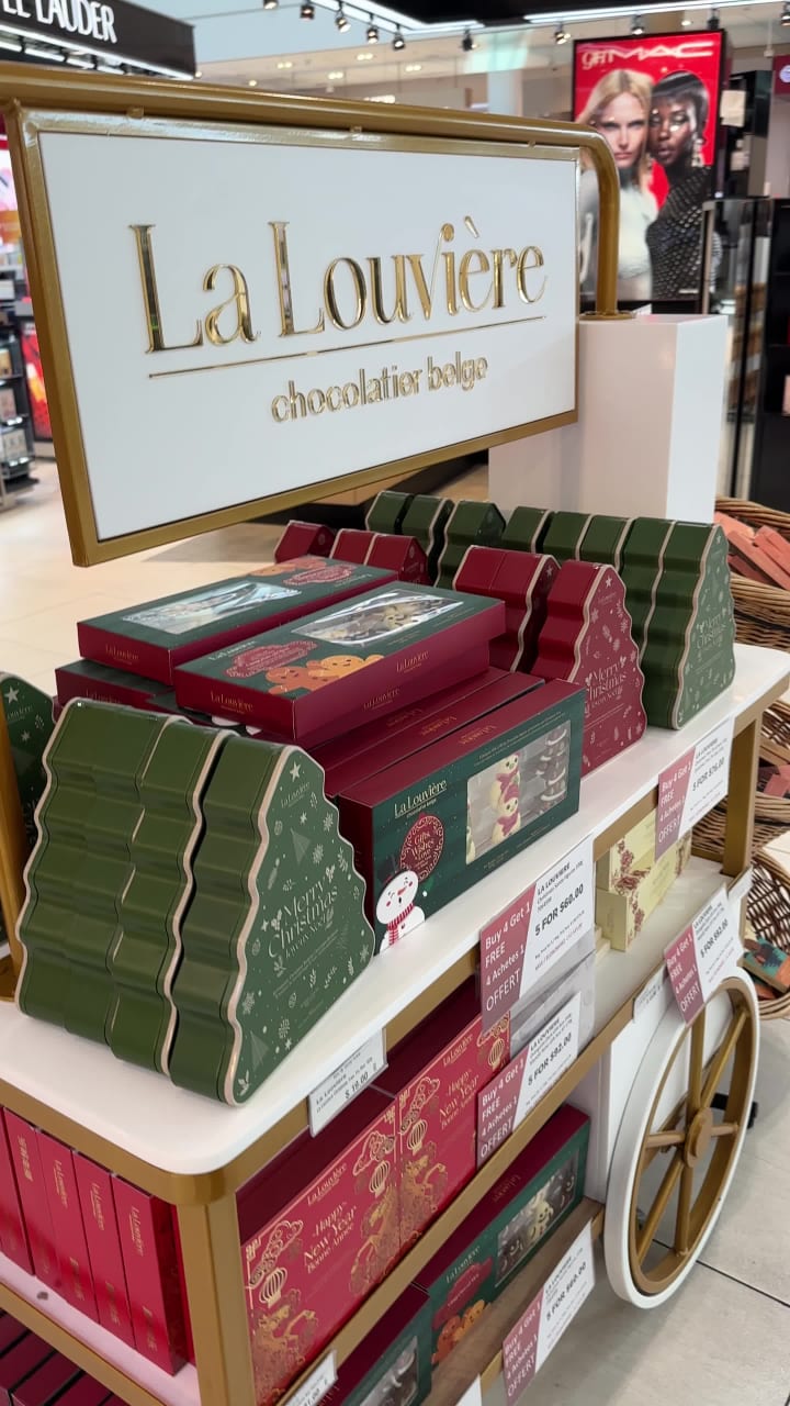 Video review of Lee Kitchen