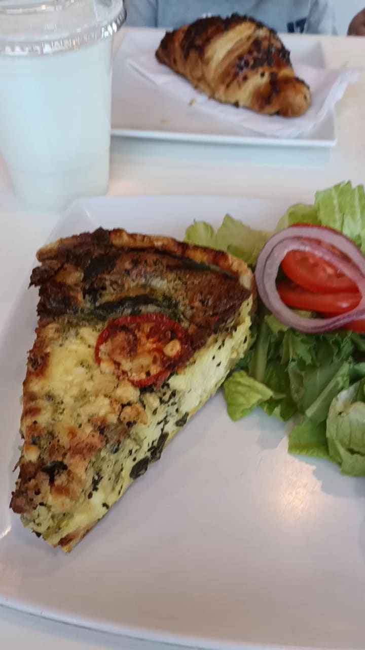 Video review of Baguette Cafe