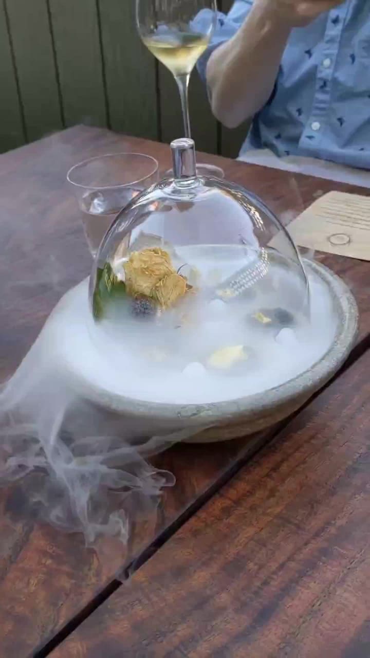 Video review of Atelier Crenn