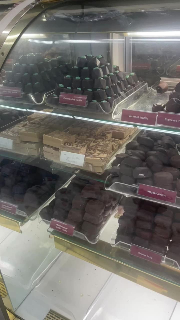 Dutch Village Farmers Market