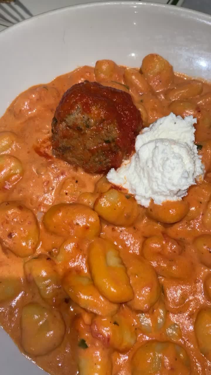 Video review of Emilio's