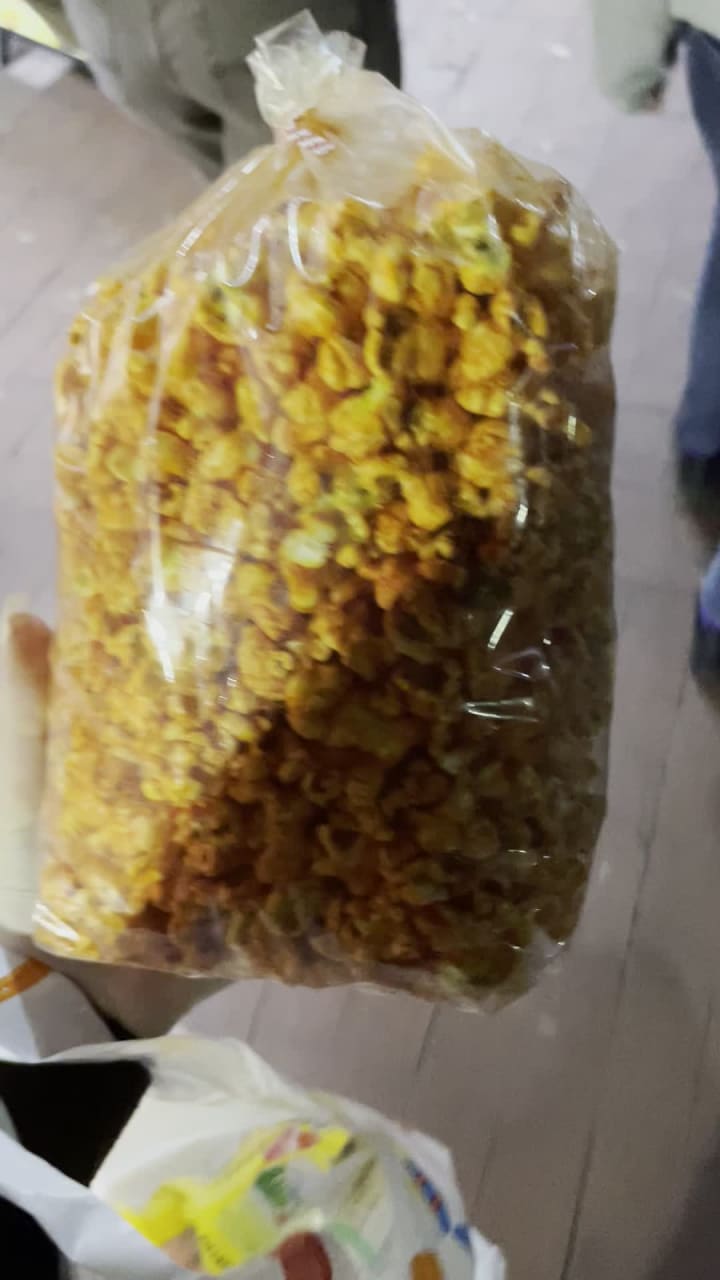 Video review of Savannah's Candy Kitchen