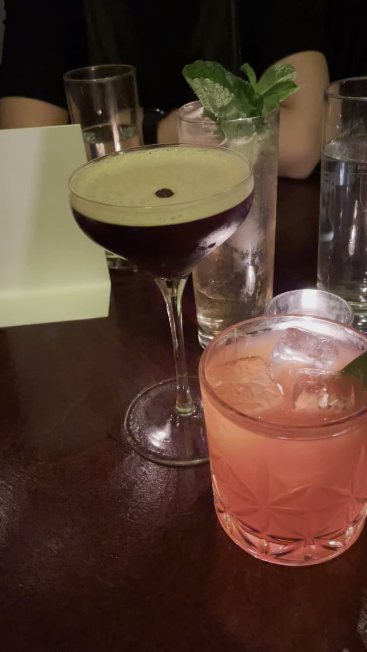 Video review of Pineapple Club