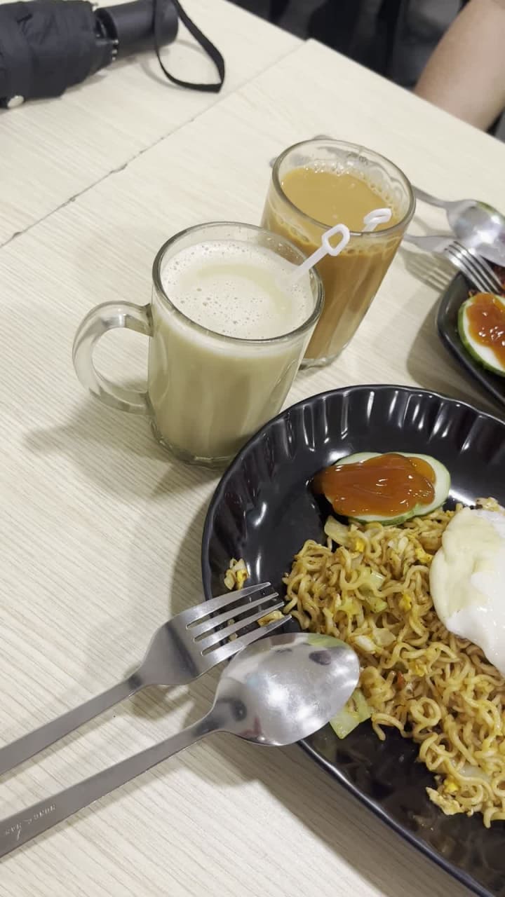 Niggi's 24 Hours Cheese Prata Shop