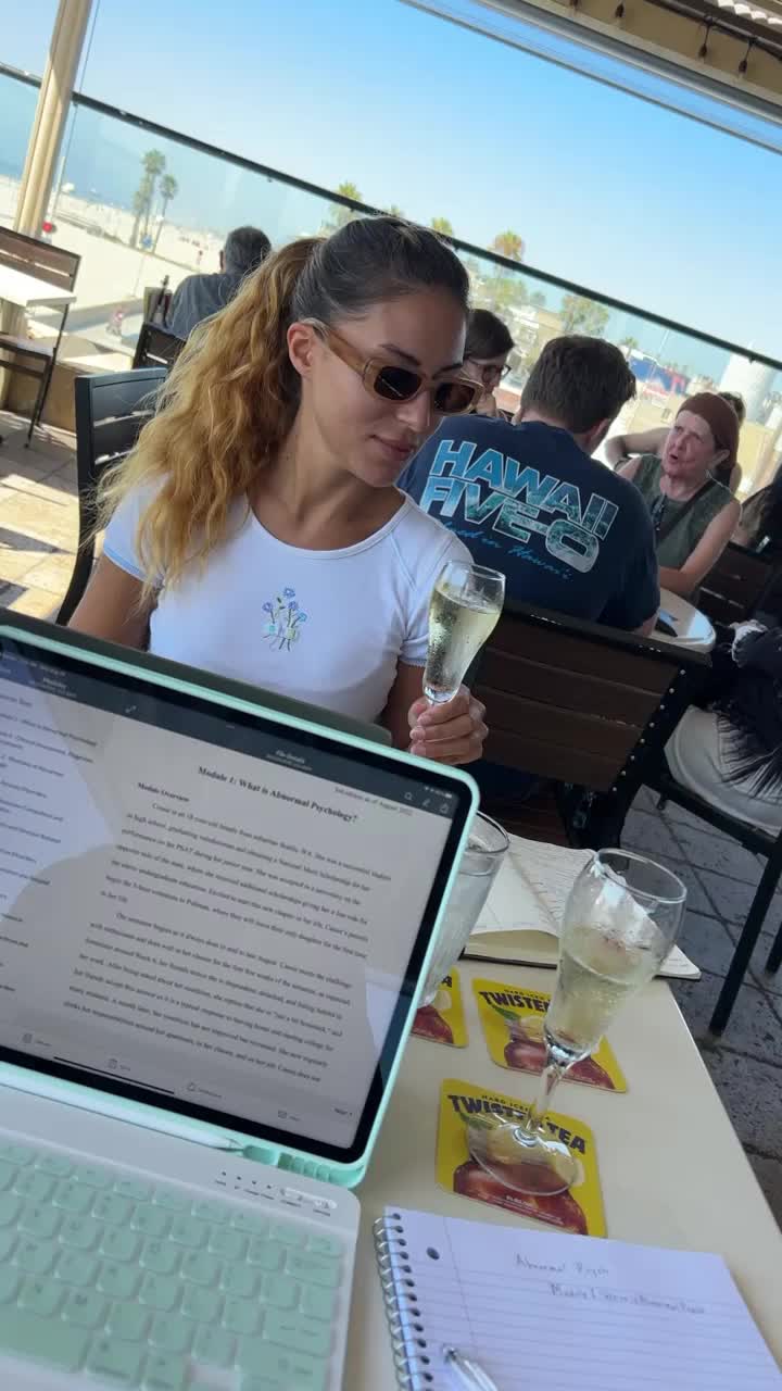 Video review of Hennessey's Tavern