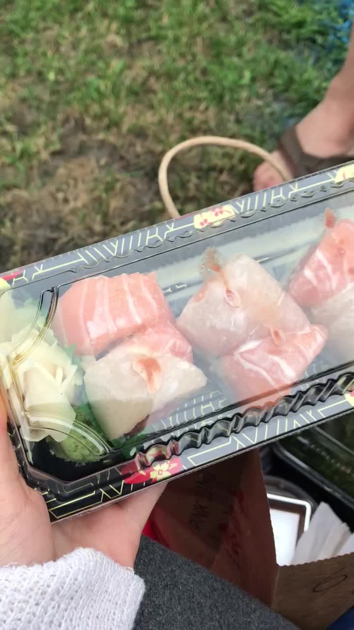 Pink Sumo Sushi & Sake Cafe