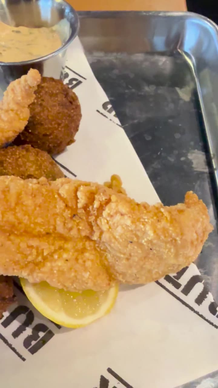 NOLA Good Eats & Po-Boys