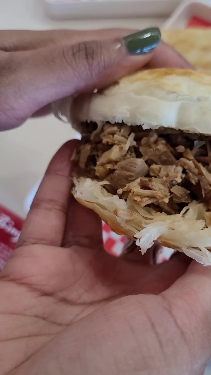 Bingz Crispy Burger 西少爷肉夹馍