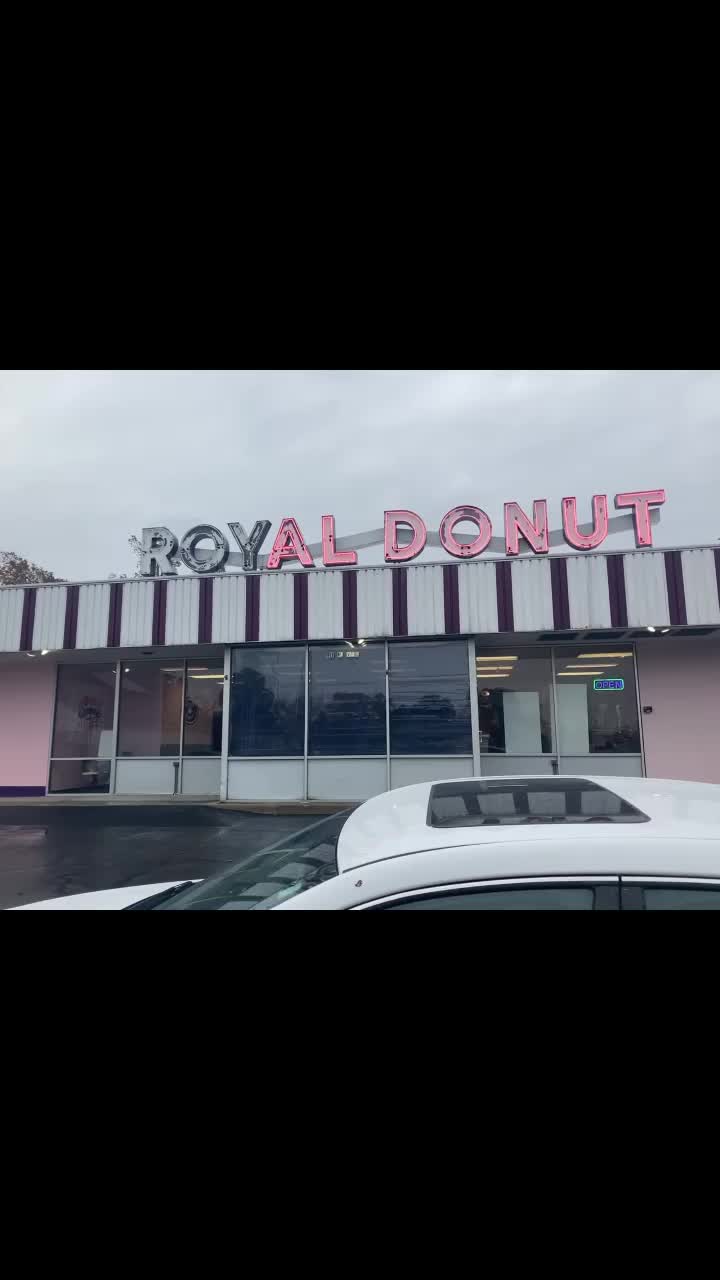 Royal Donut