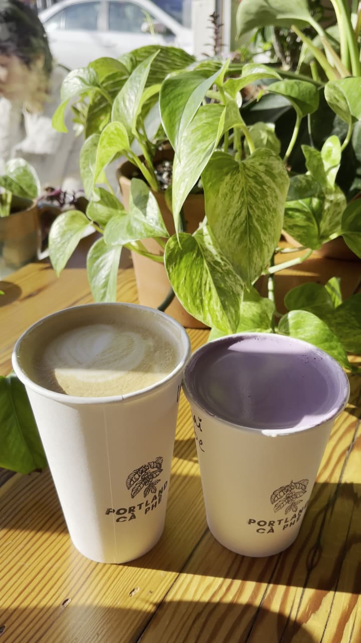 Video review of Portland Cà Phê