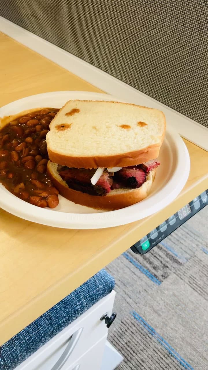 Video review of Rudy's Country Store & Bar-B-Q