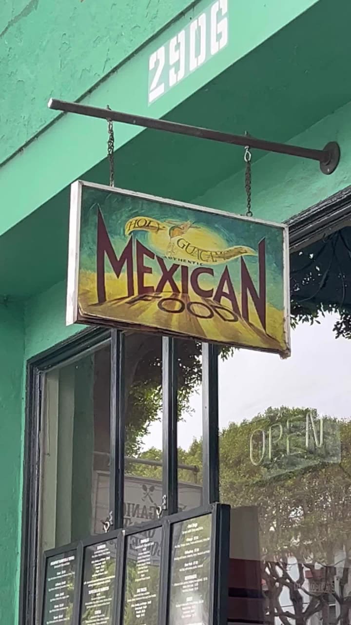 Video review of Holy Guacamole