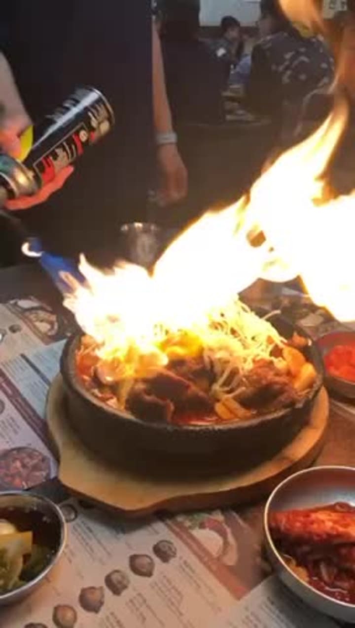 Sun Nong Dan (선농단)