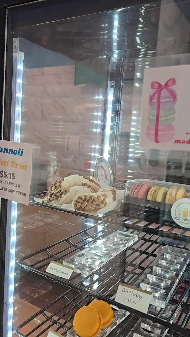 Video review of Pineapple Park