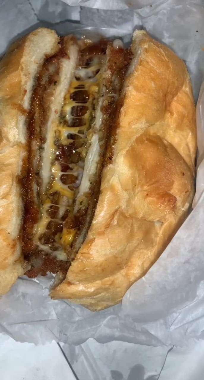 The Avenue Deli & Cafe