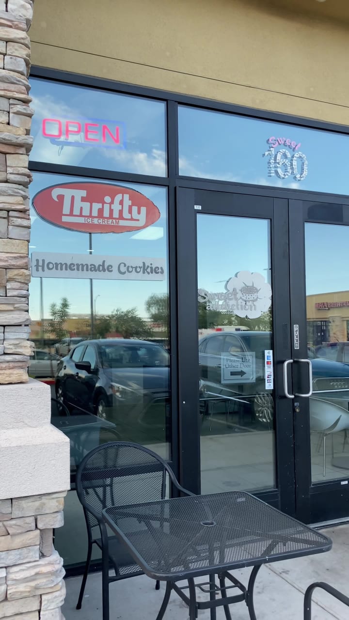 Video review of Sweet Addiction Cookies & Ice Cream