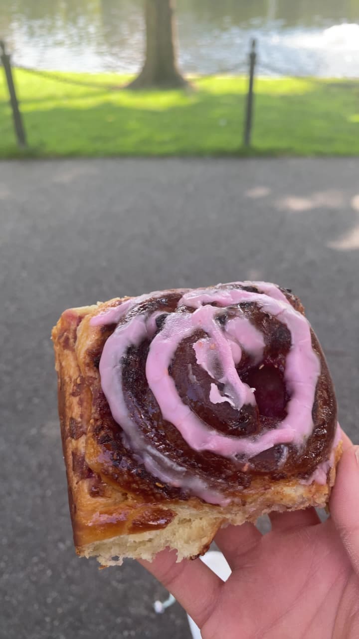 Video review of Bakey