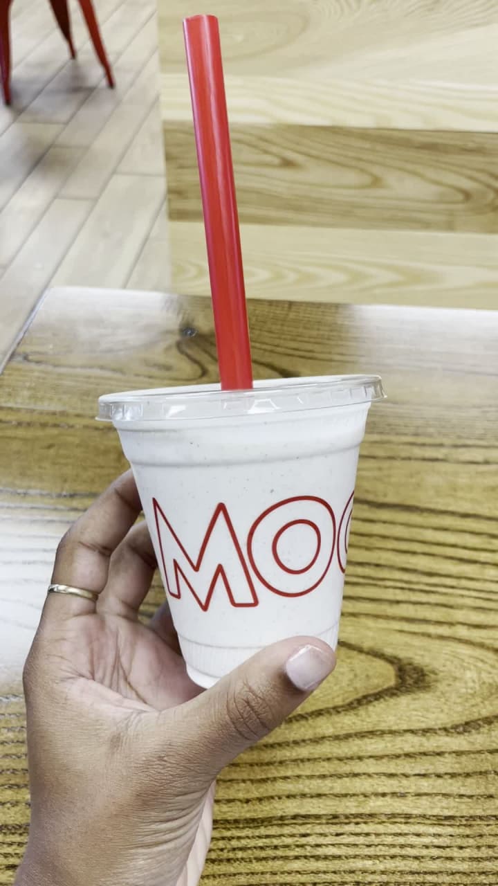 MOOYAH Burgers, Fries & Shakes