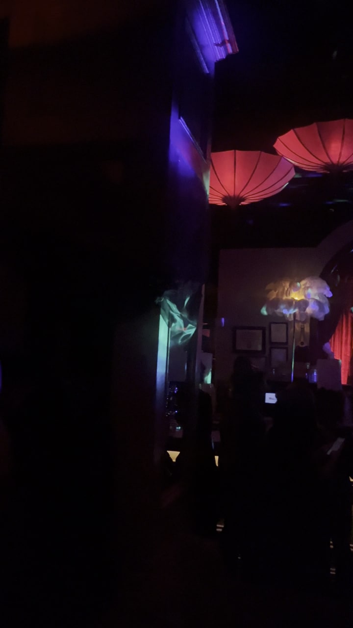 Video review of The Underground