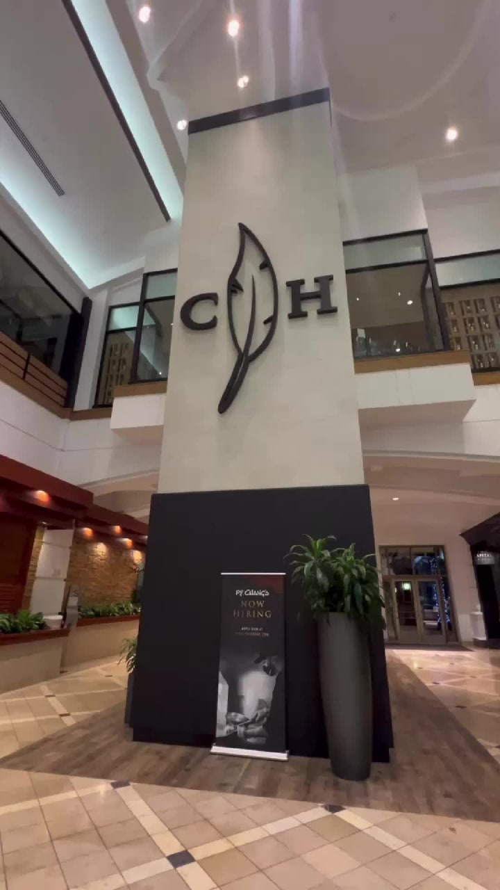 Cooper’s Hawk Winery & Restaurant - Ft Lauderdale - Galleria Mall, FL