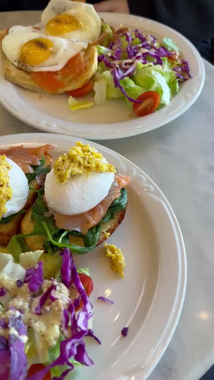 Video review of Patisserie Florentine