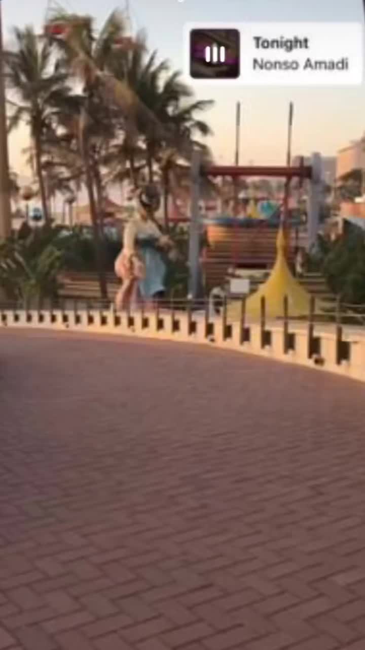 Circus Circus Beach Café