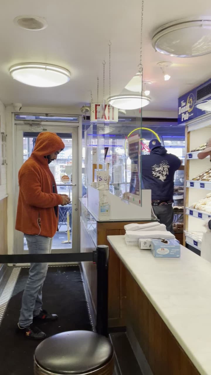 Video review of The Donut Pub