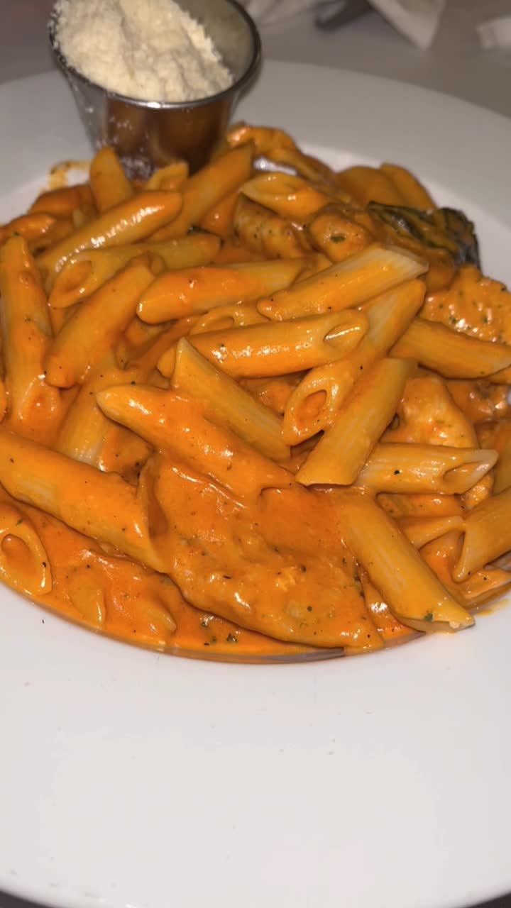 Trotters Bar & Grill