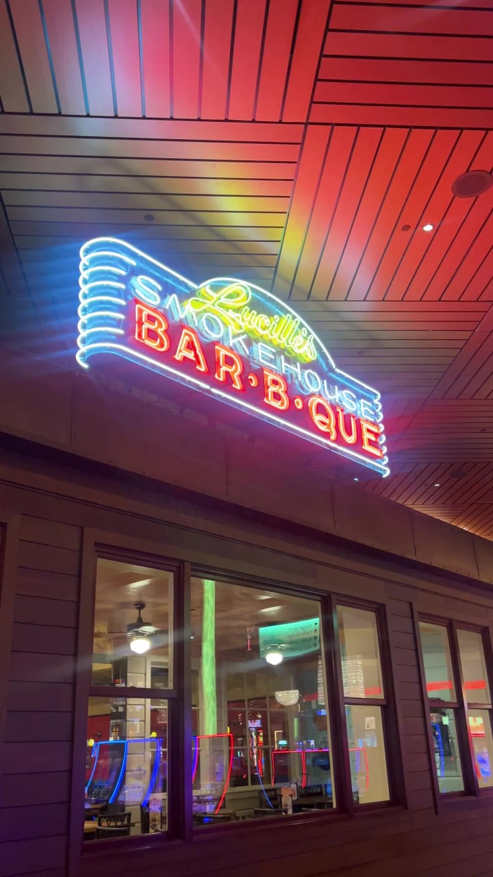 Video review of Lucille's Smokehouse BBQ - Red Rock Casino
